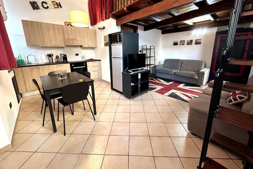Grazioso Loft A 5 Minuti Dal Centro Di Torino Apartment ภายนอก รูปภาพ